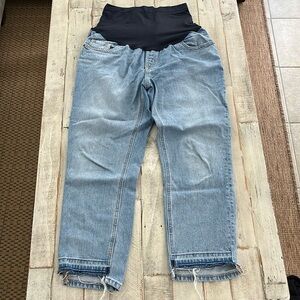 Maternity boyfriend jeans